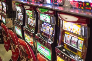 Phoenix Rises slot game interface on fantatogel login mobile app